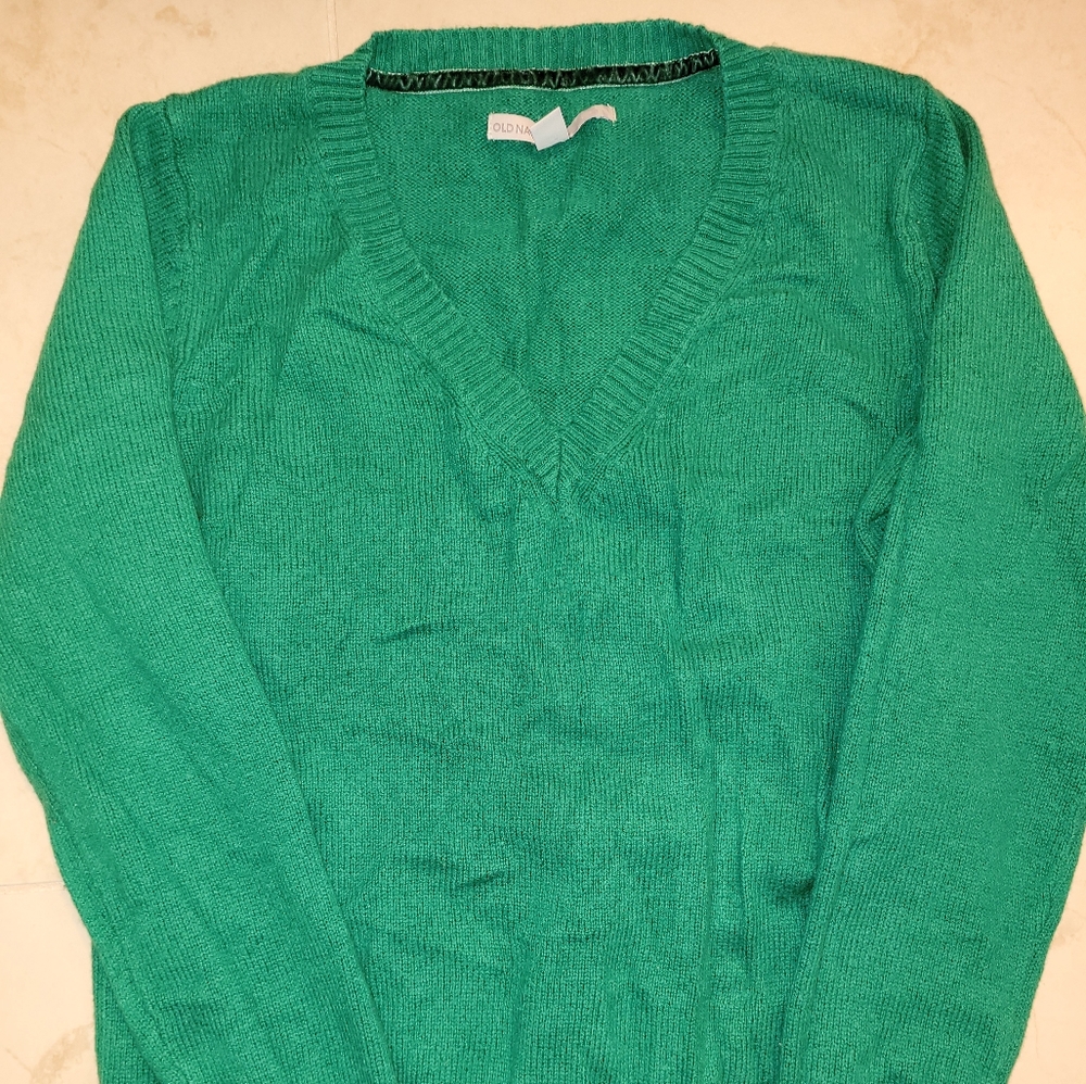 Old navy green sweater